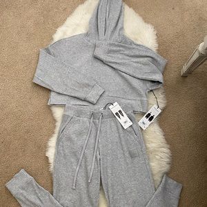 Alo Muse sweatsuit